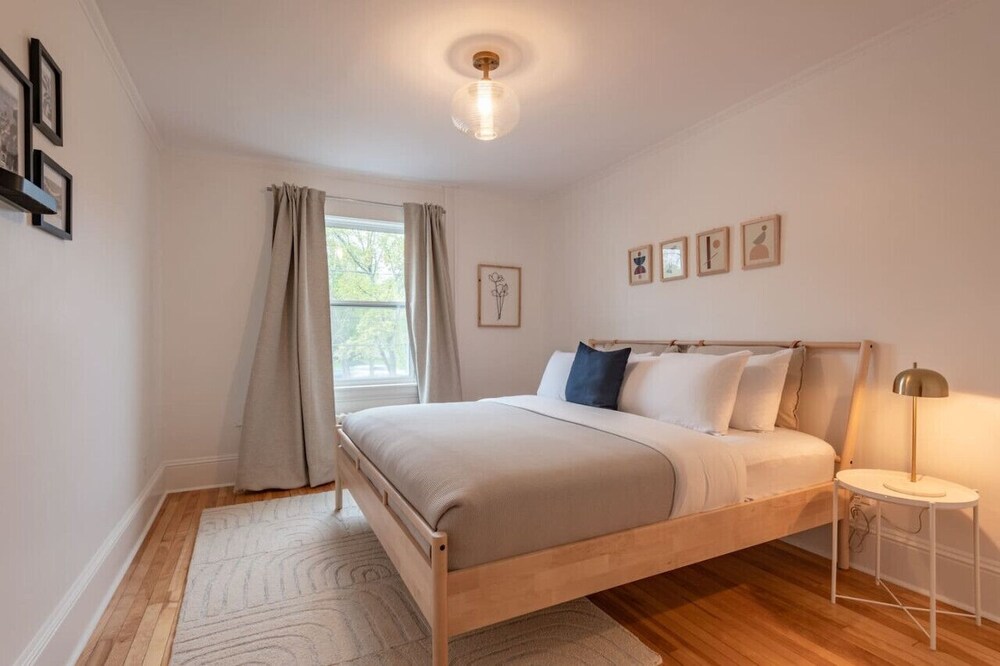 Apt 3 Bright 2Bedroom Suite Wolfville Vrbo