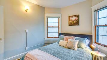 2 habitaciones, escritorio, internet y ropa de cama