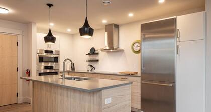 Suite 302 - 470 Main