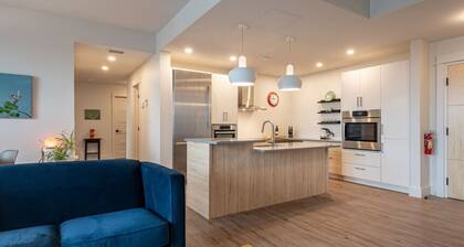 Suite 204 - 470 Main