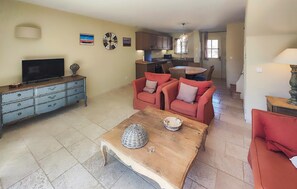 TV - 2 bedroom stunning home in St.Laurent-de-la-Cabr. (St.Laurent-de-la-Cabr.)