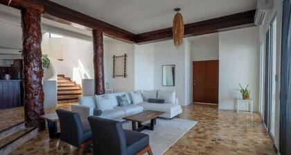 Villa Moriska | 5BR | Unique Beachfront Escape