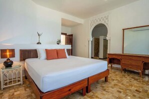 5 bedrooms, iron/ironing board, travel cot, WiFi