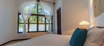 Villa Moriska- Unique Beachfront Villa