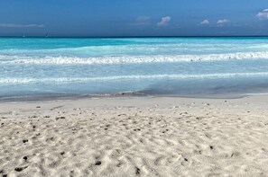 Sun loungers - Stay at the Seashell Hideaway-Pool,hot tub, Relax on 2 screen porches! Pets ok! (Port St. Joe)