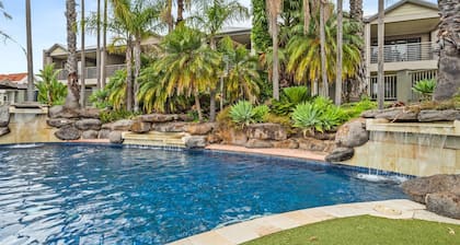 Yarrawonga Lakeside Apartment 44