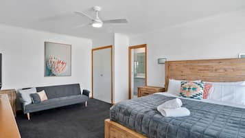 5 quartos, ferros/tábuas de passar roupa, Wi-Fi, roupa de cama