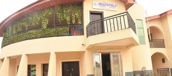 Gracefieldhotels.com.ng