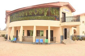 Front of property - Gracefieldhotels.com.ng (Lagos)