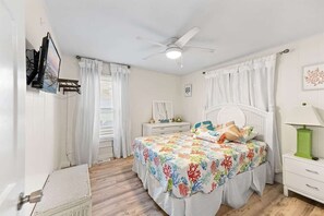 3 bedrooms, WiFi, bed sheets