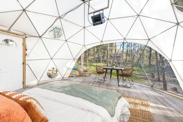 1 bedroom, WiFi, bed sheets