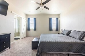 4 chambres, fer et planche à repasser, Wi-Fi gratuit, draps fournis