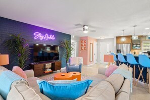Smart TV, foosball, table tennis - Clearwater Heated Pool Home Oasis <15 min to Beach (Clearwater)