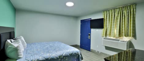 Classic Single Room | Desk, free WiFi
