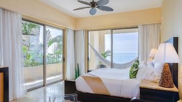 1 bedroom, in-room safe, desk, iron/ironing board