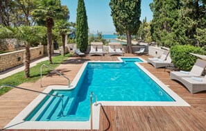 Pool - Cozy home in Supetar with sauna (Supetar)