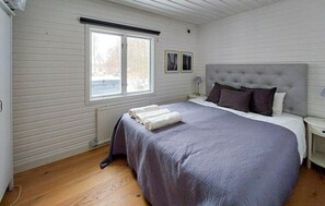 4 makuuhuonetta, ilmainen Wi-Fi, vuodevaatteet