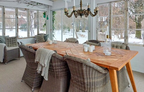 Gorgeous home in Hjärnarp with WiFi