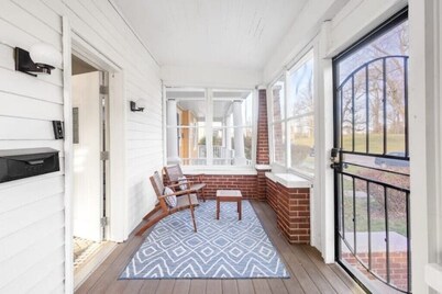 Charming Home Near Memorial Park