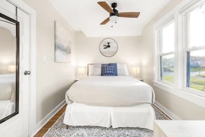 3 habitaciones, tabla de planchar con plancha y wifi gratis 