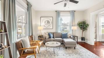 TV connectée, table de tennis de table