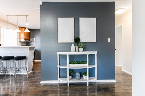 4BR Gameday Getaway|EV Charger+|Pet-Friendly |10p