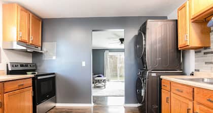 4BR Gameday Getaway|EV Charger+|Pet-Friendly |10p