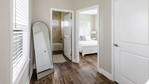 1 Schlafzimmer, Bügeleisen/Bügelbrett, Bettwäsche