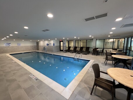Comfort Suites Gatlinburg Downtown Convention Center - Image 11