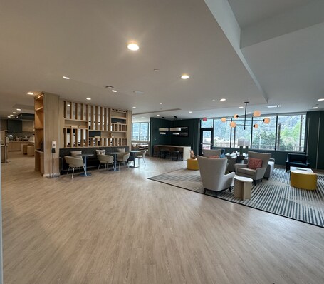 Comfort Suites Gatlinburg Downtown Convention Center - Image 14