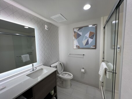 Comfort Suites Gatlinburg Downtown Convention Center - Image 18