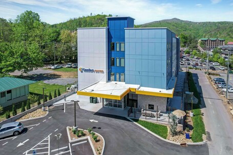 Comfort Suites Gatlinburg Downtown Convention Center - Image 74