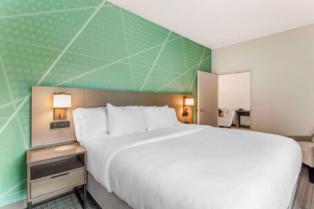 Comfort Suites Gatlinburg Downtown Convention Center - Image 95