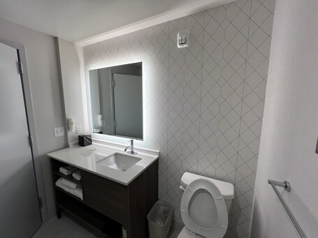 Comfort Suites Gatlinburg Downtown Convention Center - Image 32