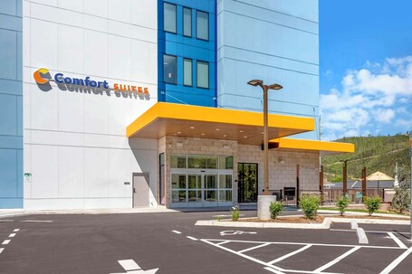 Comfort Suites Gatlinburg Downtown Convention Center - Image 31