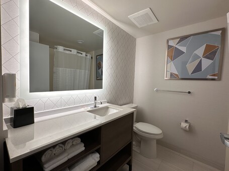 Comfort Suites Gatlinburg Downtown Convention Center - Image 24