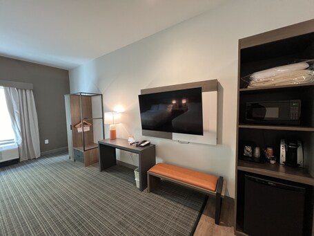 Comfort Suites Gatlinburg Downtown Convention Center - Image 53