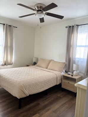 2 bedrooms, desk, iron/ironing board, travel crib