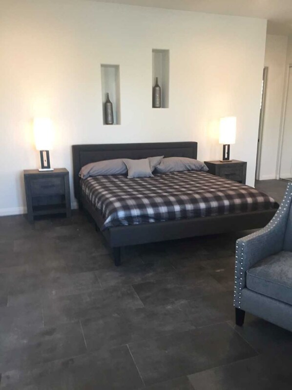 1 غرفة نوم وواي فاي مجانًا وملاءات أسرّة