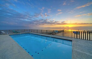 House (3 Bedrooms) | Interior - Waterfront Shared Pool w/ Bay Views, Boat Dock Oscar's Lodge by Avantstay (Corpus Christi)