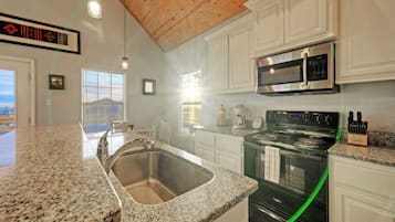 House (3 Bedrooms) | Bahagian dalam