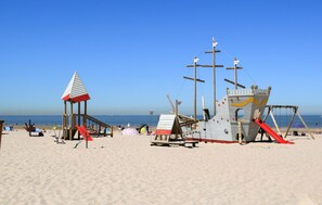 Platja a a prop 