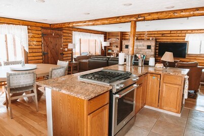 Missouri River Getaway- Riverfront