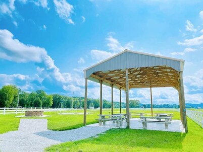 142B TRAVELIN' MAN SITE 20