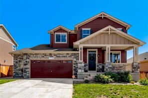 Exterior - The Spacious Spruce: 4BR Retreat 17 min from DIA. (Brighton)