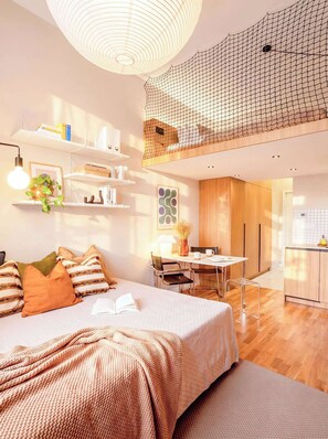 2 habitaciones, tabla de planchar con plancha, wifi y ropa de cama 