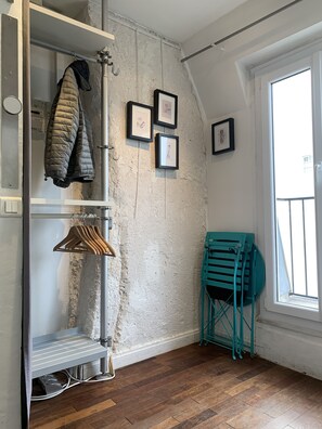 Interior - Bright studio Paris (Paris)