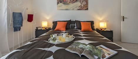 1 chambre, fer et planche Ă repasser, Wi-Fi, draps fournis