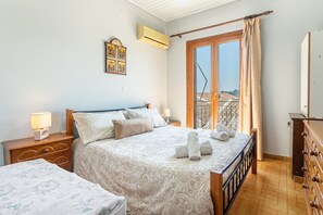 1 chambre, fer et planche à repasser, Wi-Fi gratuit, draps fournis