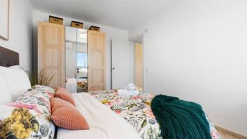 3 bedrooms, free WiFi, bed sheets